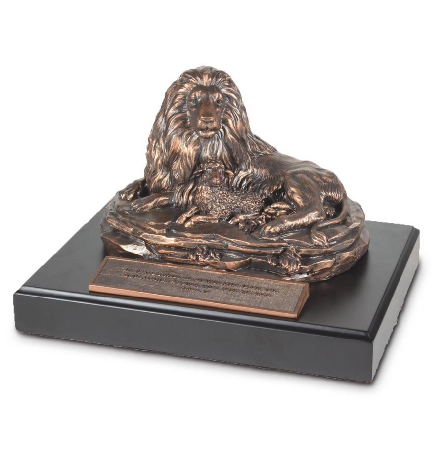 Sculpture Moments of Faith Lion & Lamb